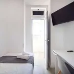 Rent a room in lisbon