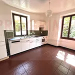 Rent 7 bedroom house of 200 m² in Gy