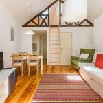 Rent 2 bedroom apartment of 700 m² in Lisbon