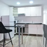 Rent 4 bedroom apartment of 50 m² in Madrid