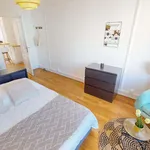 Louez une chambre de 98 m² à Paris