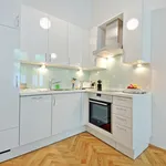 Pronajměte si 1 ložnic/e byt o rozloze 55 m² v Prague