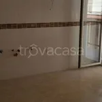 Affitto 4 camera appartamento di 120 m² in Palermo