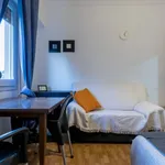 Rent 4 bedroom apartment in Valencia