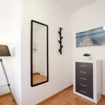 Rent a room of 120 m² in valencia