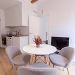 Rent 2 bedroom apartment of 10 m² in Barcelona