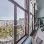 Appartement de 271 m² avec 7 chambre(s) en location à Paris