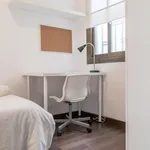 Rent 6 bedroom apartment in Barcelona