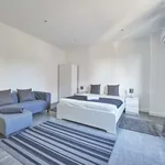 Rent 7 bedroom apartment in lisbon