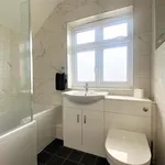 Rent 3 bedroom house in Woking