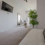 Rent a room of 150 m² in madrid