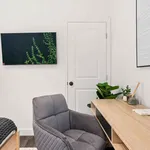 Rent 1 bedroom apartment in Los Angeles