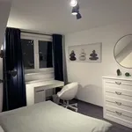 Miete 3 Schlafzimmer wohnung von 100 m² in Frankfurt am Main