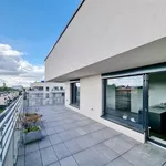 Rent 4 bedroom apartment of 95 m² in Prague