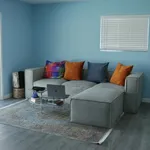 Rent 3 bedroom house in Palmdale