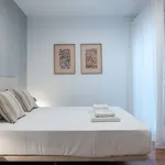 Rent 4 bedroom apartment of 130 m² in Valencia