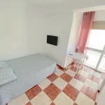 Rent 4 bedroom apartment in Seville