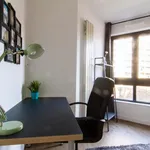 Rent 5 bedroom apartment in Paris