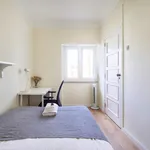 Rent 4 bedroom apartment in Lisbon