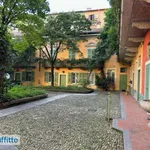 Rent 3 bedroom apartment of 90 m² in Milan