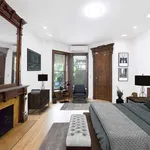 Rent 3 bedroom house in Manhattan