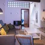 Rent 1 bedroom apartment of 45 m² in valencia