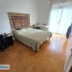 Rent 3 bedroom apartment of 100 m² in Milan