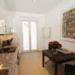 Rent 1 bedroom apartment of 635 m² in Dusseldorf