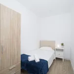 Alquilo 4 dormitorio apartamento de 40 m² en Valencia