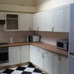 Rent 7 bedroom house in East Midlands