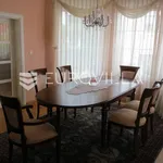 Rent 8 bedroom house of 600 m² in Zagreb