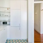 Rent 3 bedroom apartment in lisbon