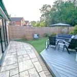 Rent 4 bedroom house in Woking