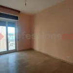 Rent 4 bedroom apartment of 160 m² in Reggio Calabria