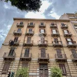 Rent 4 bedroom apartment of 120 m² in Palermo