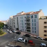 Appartement de 44 m² avec 3 chambre(s) en location à HYERES