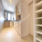 Rent 4 bedroom apartment of 130 m² in İstanbul