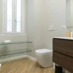 Rent 2 bedroom apartment of 80 m² in milan