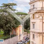 Rent 6 bedroom apartment of 200 m² in Rome