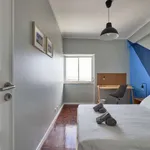 Rent a room in lisbon