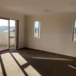 Rent 4 bedroom house in Wellington