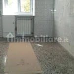 Rent 4 bedroom apartment of 105 m² in Genoa