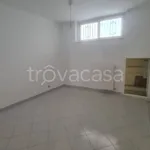 Affitto 3 camera appartamento di 80 m² in Valenzano