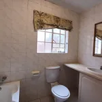 Rent 2 bedroom apartment in Randburg