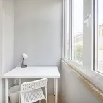 Rent a room in lisbon