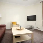 Rent 4 bedroom apartment in Leeds