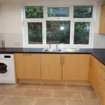 Rent 5 bedroom flat in Wales