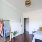 Rent a room in lisbon