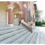 Rent 1 bedroom apartment of 410 m² in cesano maderno