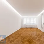 Pronajměte si 5 ložnic/e byt o rozloze 142 m² v Prague